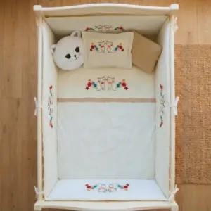 Kitty Bebek Uyku Seti 60x120 - Kedi Desenli Nevresim Takımı - Görsel 1 - Kista Baby